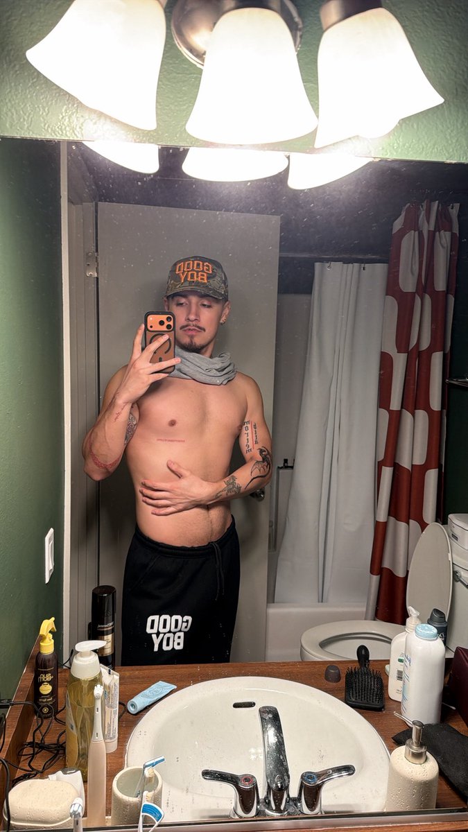 c0wboystevie's tweet photo. x shadowbanned me ... here's my second account yall 🤠 https://t.co/o2itAliA8K