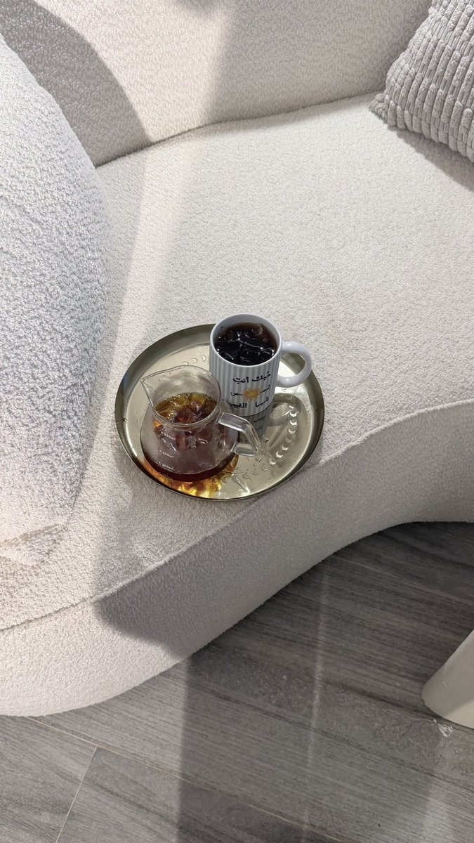 Aa22_tt's tweet photo. يا خوفي بعد الموده 
معاد نلتقي 🪄 https://t.co/IXvw8vrPRG