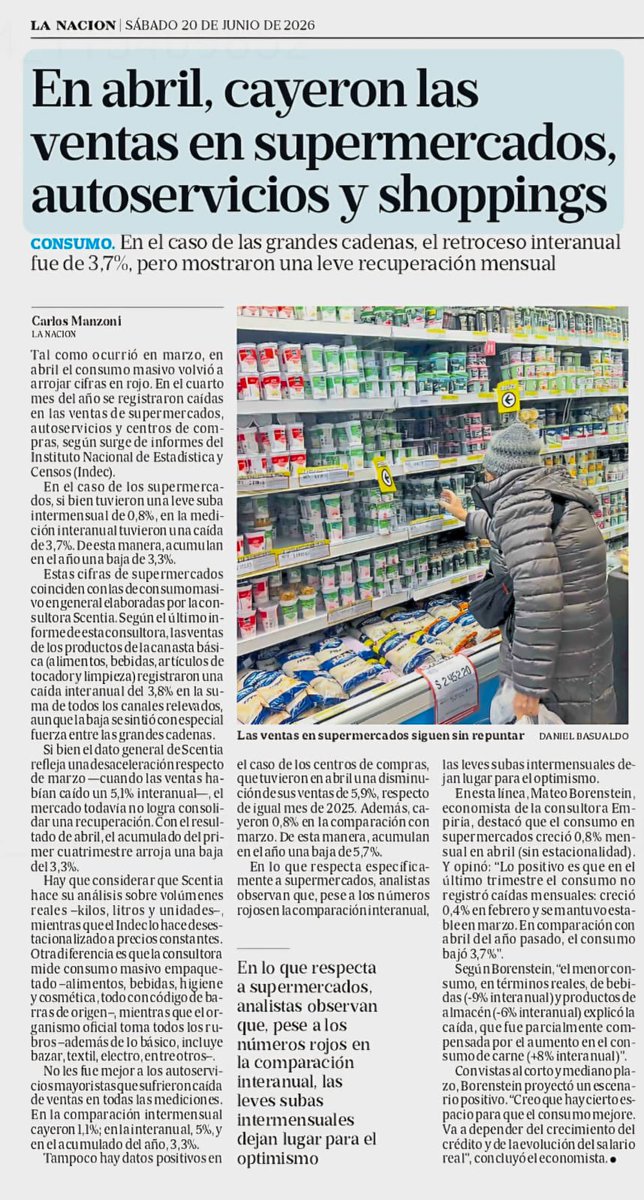 Sergio_OrtizOk's tweet photo. Caen las ventas, cae el consumo y detrás de cada número hay trabajadores que pagan el ajuste.
Mientras los supermercados avanzan con planes sistemáticos de achique, los primeros atacados son siempre los mismos: puestos de trabajo, salarios, derechos y condiciones laborales.
Y frente a un modelo económico que también busca debilitar al sindicalismo, la respuesta no puede ser “el silencio” ni la comodidad de escritorio.
La herramienta de los trabajadores sigue siendo la organización. La afiliación. El sentido de pertenencia. Un sindicato presente, en la calle, defendiendo cada puesto de trabajo y cada derecho conquistado.
Porque sin poder adquisitivo no hay consumo. Sin consumo no hay comercio. Y sin organización, el ajuste avanza sobre los trabajadores.
Es tiempo de volver a creer en la fuerza colectiva, en un sindicato que se embarre, que dé pelea y que esté donde tiene que estar: al lado de las trabajadoras y los trabajadores de comercio