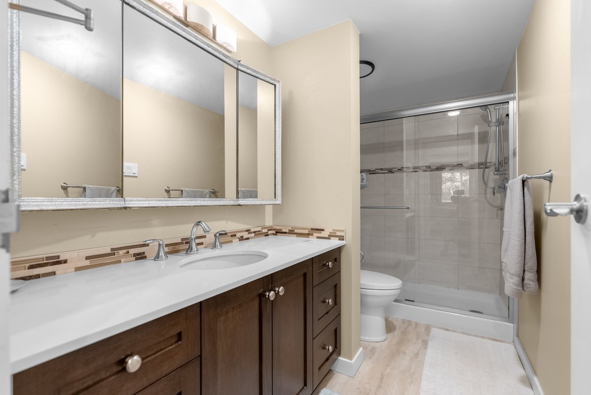 anitachanCA's tweet photo. 109-10160 Ryan Rd
OFFERED AT $511,000 CAD

MLS: https://t.co/GnL87dnsXO
Website: https://t.co/C430CwQiOV
Youtube: https://t.co/5uWRmDvl0f

Call 604-258-8866 for a private tour.

RE/MAX Austin Kay Realty &amp; RE/MAX Anita Chan Realty
110-6086 Russ Baker Way, Richmond BC V7B 1B4 https://t.co/nmgosgCNlv