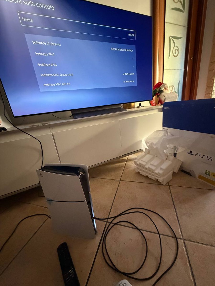 FSpagnesi's tweet photo. Ps5 Slim firmware 8.20 €650 https://t.co/se3ndtgPaD