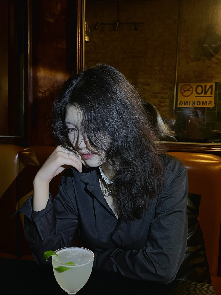 burry39115's tweet photo. 美丽坏女人#le https://t.co/gwRZIFvv6F