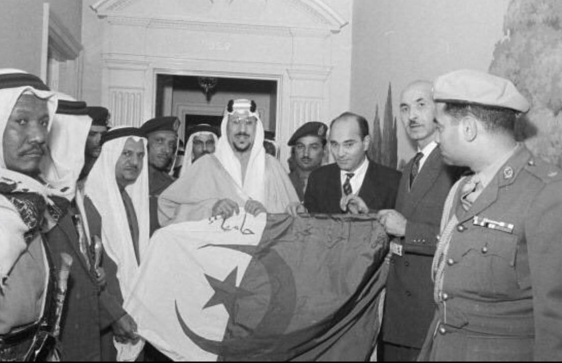 Hii_hfc's tweet photo. @drompalm @JassemAlhussein لو لم تكن السعوديه لما كانت الجزائر
بما انك عدت للتاريخ ابحث جيداً
عن من ساهم في استقلال الجزائر
والحاكم العربي الوحيد اللذي رفع
علم الجزائر في مقر الامم المتحده 
عام1957م ودعم الثوره الجزائريه
بالمال والسلاح حتى استعدمت ارضكم
-
تشويه التاريخ سهل ولا طمسه صعب
ابحث عن تاريخك جيداً https://t.co/MGXnEUIbfu