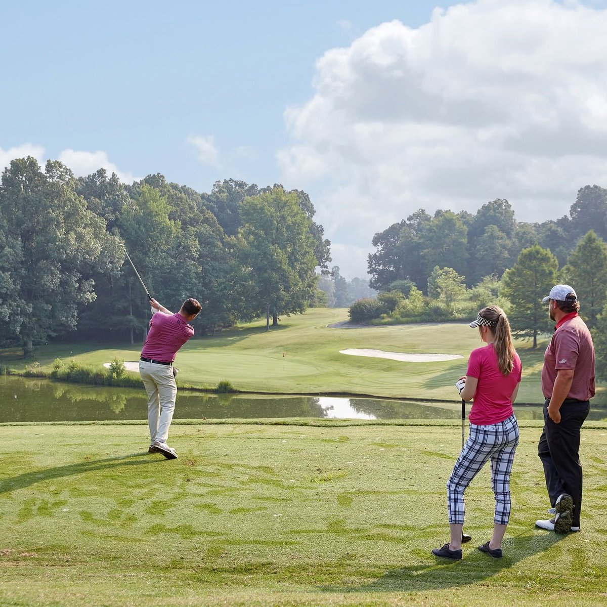KYStateParks's tweet photo. 📷 by @ky.tahc: Great Outdoors Month is the perfect time go golfing at Kentucky State Parks! Tee off at one of the 13 courses across our New Kentucky Home. 

For special packages or to book tee times ➡ https://t.co/WugLREaVNV

#NewKYHome #KYStateParks https://t.co/G4HkC10QwE