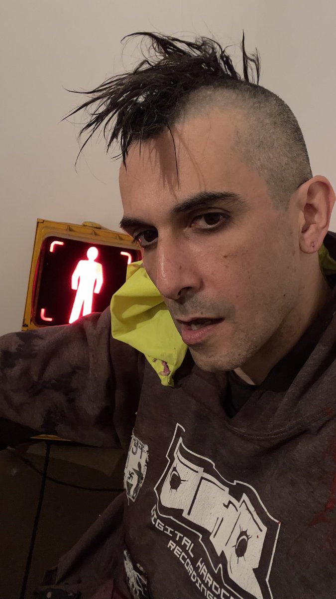 jeremyflagelo's tweet photo. AID - Marttein video clip https://t.co/9zq5FHfriI