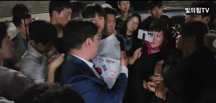 엘리제 tweet media