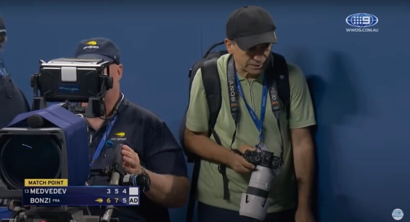 ZorzStudios's tweet photo. #USOpen pushes back against photographer who walked onto tennis court: https://t.co/ZqweeCvBRl
#MattGrowcoot #DaniilMedvedev #BenjaminBonzi #SportsPhotographer #tennis #SelcukAcar #USTA #TennisCourt #photographer https://t.co/uL28oodKWg