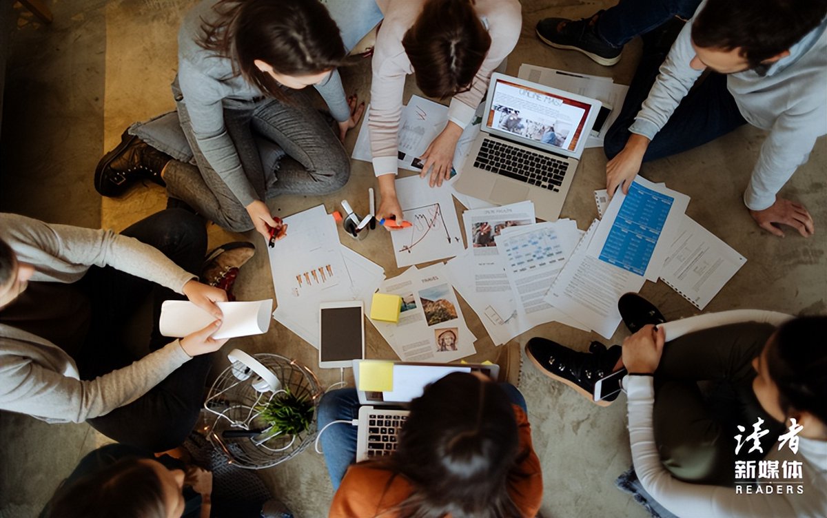 AliKavaliova's tweet photo. When we team up, ideas flow, tasks get done, and wins are sweeter!  Small steps together = big progress. #TeamworkMakesDreamwork， https://t.co/rNV6H4ygkr