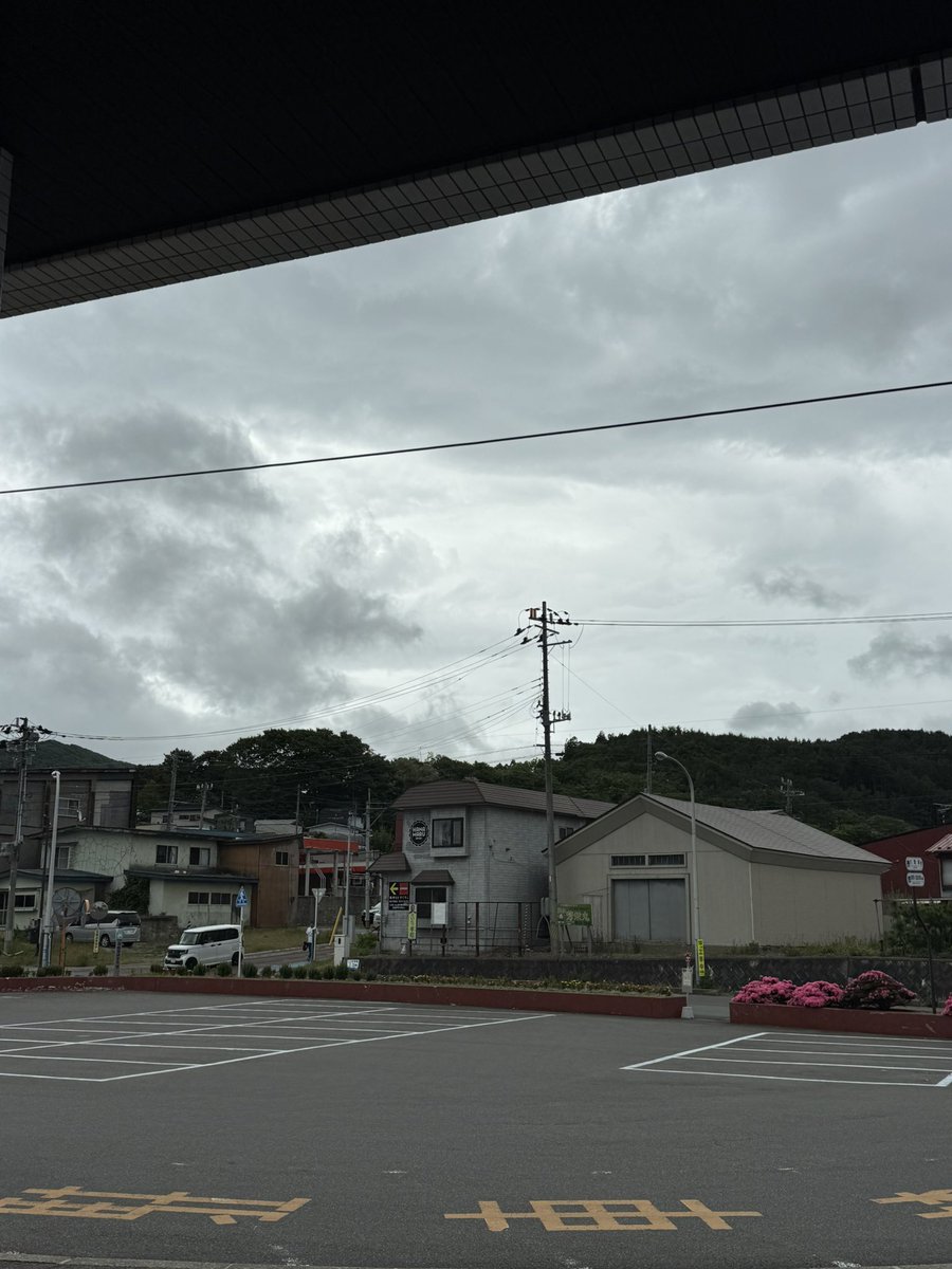 POW1338170's tweet photo. おバイクで来たかったけどこの空ではな…
途中降ったし https://t.co/wyceWZK5MJ