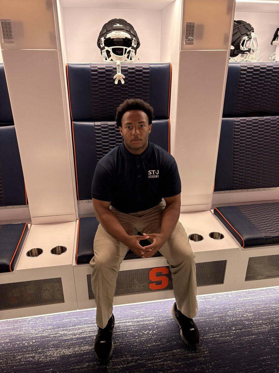 DonnavinB2028's tweet photo. Thank you @CuseFootball for hosting me this weekend the Facility was amazing‼️🍊 #STJ https://t.co/xdIDSVPWba