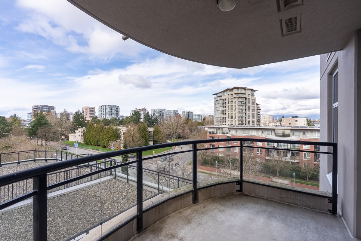 anitachanCA's tweet photo. 706-8460 Granville Avenue
JUST SOLD JUNE 11, 2026!

Bright NW corner unit with 3 bedrooms, 2 baths and stunning city and mountain views. 

Call 604-258-8866 to get the same results.

RE/MAX Austin Kay Realty &amp; RE/MAX Anita Chan Realty
110-6086 Russ Baker Way, Richmond BC V7B 1B4 https://t.co/1HdoyvUwn6