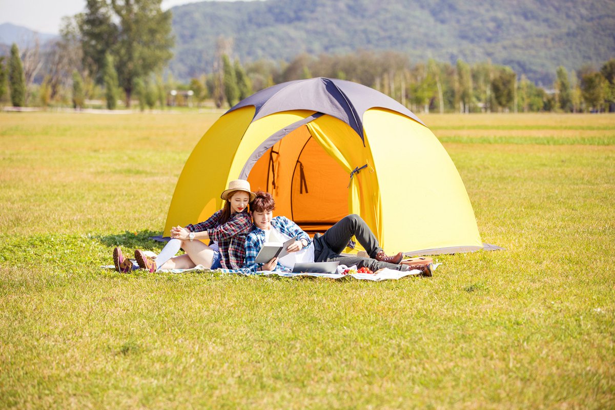talvch's tweet photo. Just had my first try at cloud-based outdoor camping – no packing heavy gear, just a phone to pick a spot and get everything delivered. Game-changer for lazy nature lovers like me! https://t.co/WKDrzUMRYy