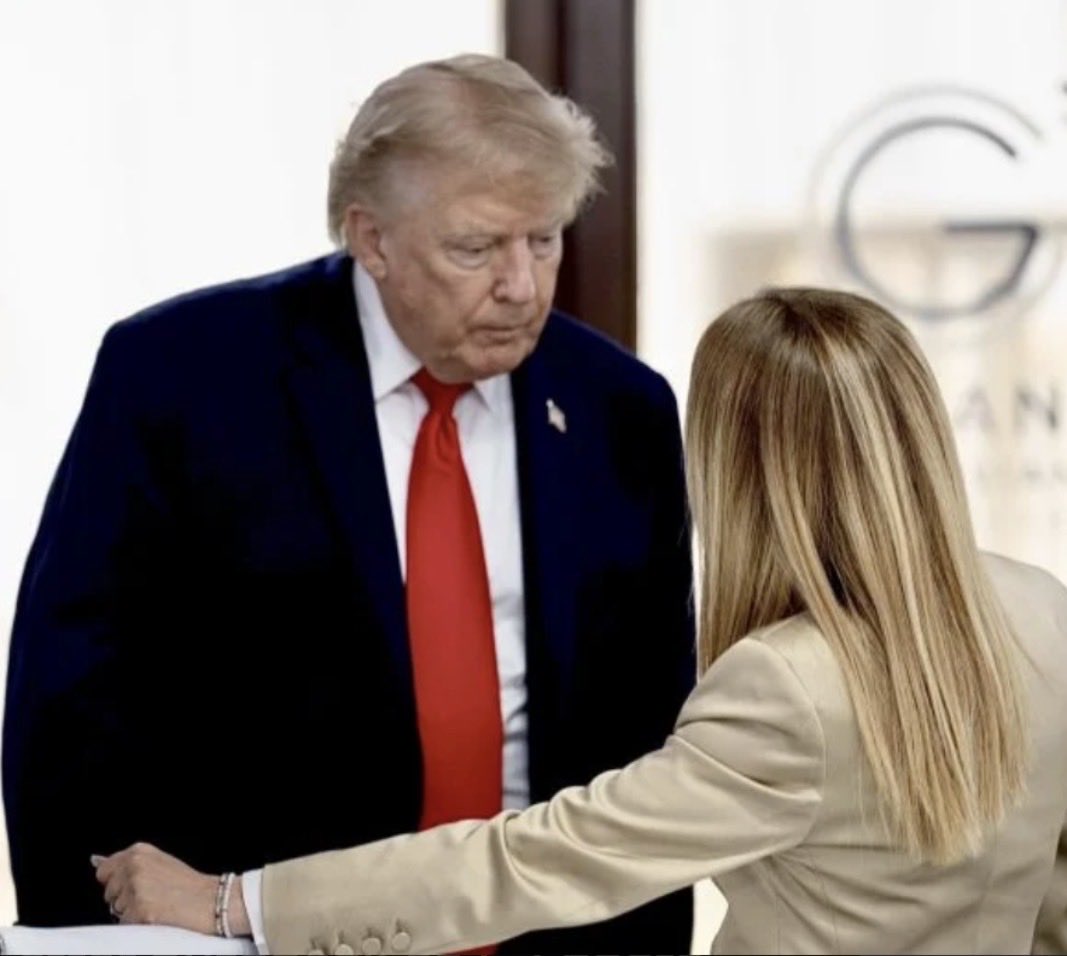 ajalexander944's tweet photo. Touched by an Angel vs. touched by a DEVIL.

President Biden wisdom and kindness will make you feel so touched and loved.

Trump is toxic and the worst person to be around with.

That's all you need to know. https://t.co/10KtwWF4Oq