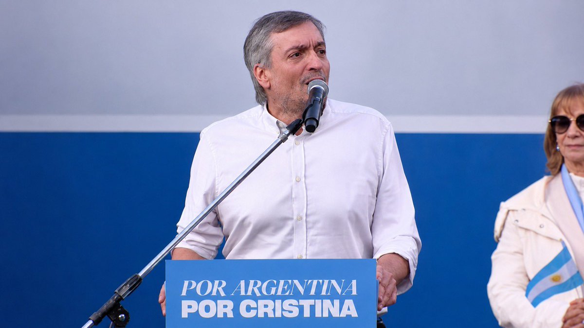 florcarignanook's tweet photo. 🇦🇷•En el día Día de la Bandera rendimos homenaje a la mujer que la llevó a lo más alto sin olvidarse de los más humildes y por eso hace un año que está presa injustamente.

 #CristinaLibre #CristinaInocente https://t.co/i4Z3EEzrt4