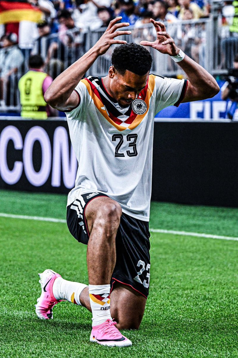 Timialofun's tweet photo. What a player Felix Nmecha. 🇩🇪 

He has been absolutely MONSTROUS for Germany at this World Cup and he delivered when it mattered most with a quite sensational assist for Deniz Undav in the final seconds against Ivory Coast. 🔝🧠
#GERIVO https://t.co/x64CwcPJ4p