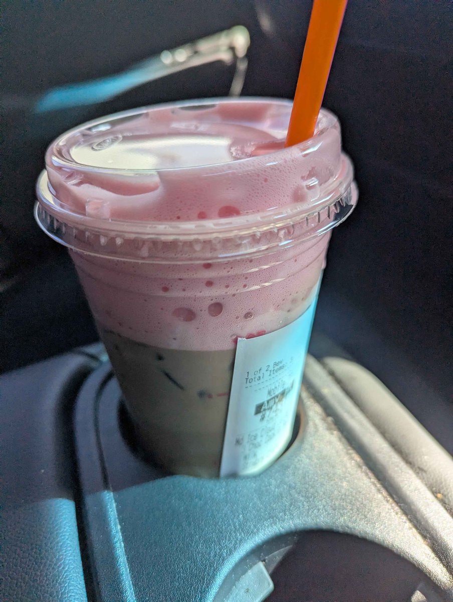 slumpony's tweet photo. my gay little drink https://t.co/6VrKbdBdr5