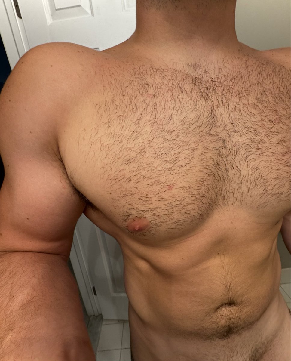 apexidol's tweet photo. i could crush you under my armpit
#muscledaddy #bigdaddy #BWC #alpha #alphamale #simp #findom #drain #loser #cuck #paypig #piggy #oink #humanatm #bankdrain #cryptodrain #cryptocuck https://t.co/AX4E64241x