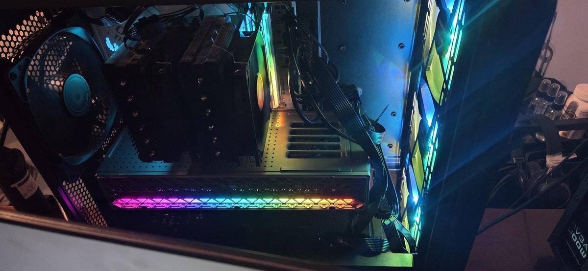 Tanster227's tweet photo. Building this in ~3 hours having not done it in roughly 5 years and not having things go terribly wrong?
Not bad. https://t.co/seJ2avn1Iz