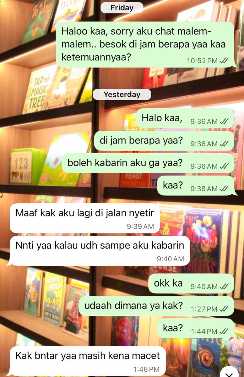 ssashakha's tweet photo. ga informatif banget sebagai orang yang mau jual tiketnya. gapaham modus nya apa meskipun uang nya di refund tp gw akan  spill namanya aja biar semua yang beli tiket wts ke dia hati-hati (bisa punya second plan). semangat ka sovi kinkin hanjani. https://t.co/GK70KfSdpR