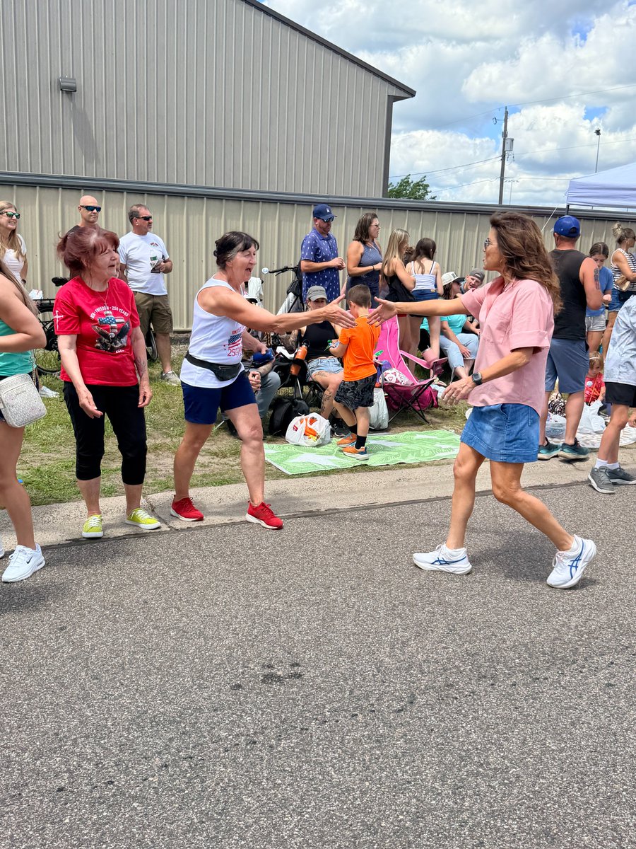 Michele_Tafoya's tweet photo. What a great day at the Becker Freedom Days Parade meeting so many wonderful people! Thank you to everyone who stopped by to say hello and share their support.

The August 11 Republican primary is right around the corner, and we're working hard every day to earn your vote. https://t.co/gnTIwfLCks