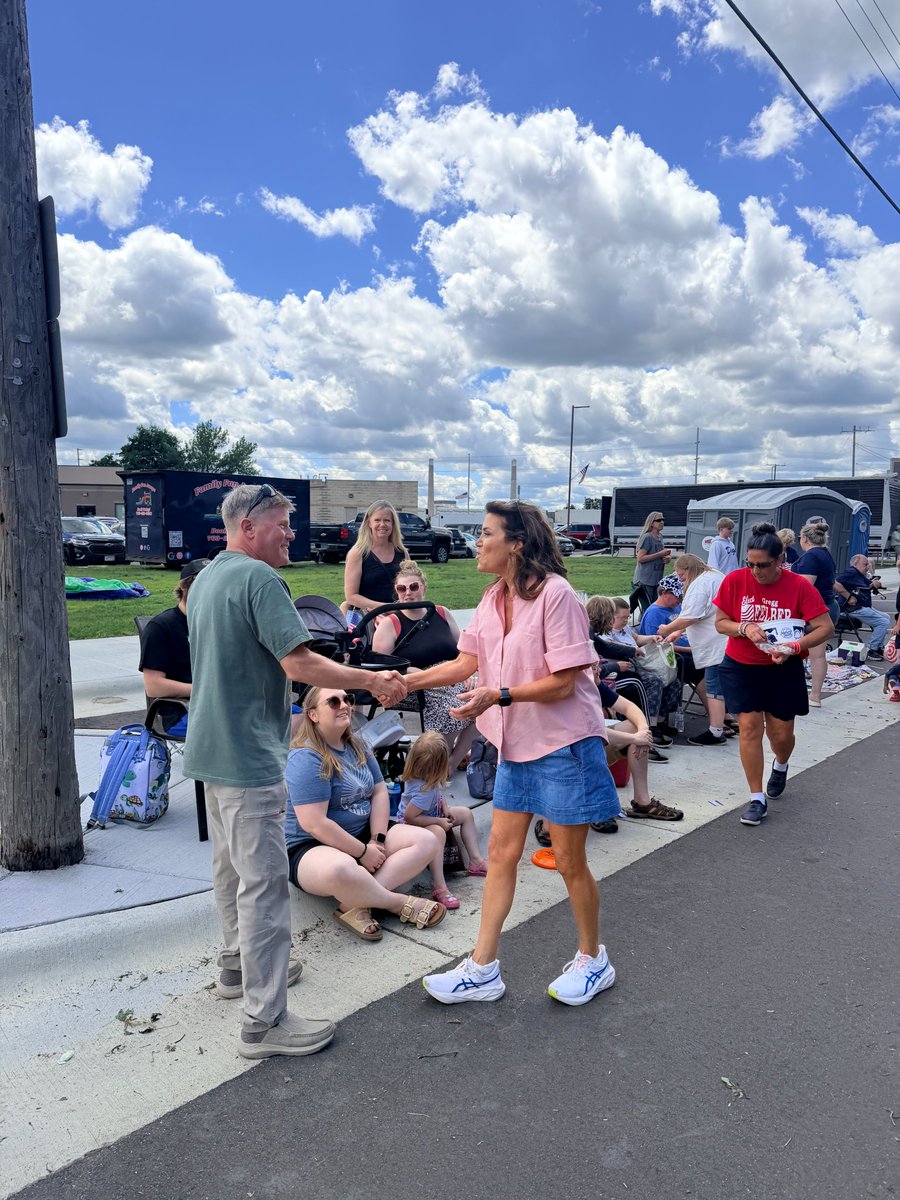 Michele_Tafoya's tweet photo. What a great day at the Becker Freedom Days Parade meeting so many wonderful people! Thank you to everyone who stopped by to say hello and share their support.

The August 11 Republican primary is right around the corner, and we're working hard every day to earn your vote. https://t.co/gnTIwfLCks