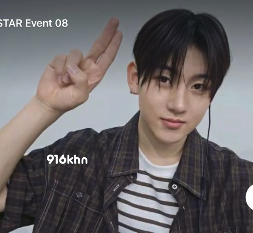 916khn's tweet photo. 어제랑 오늘 다른 느낌
두개 다 좋아함:) https://t.co/2sdc1vc7eg