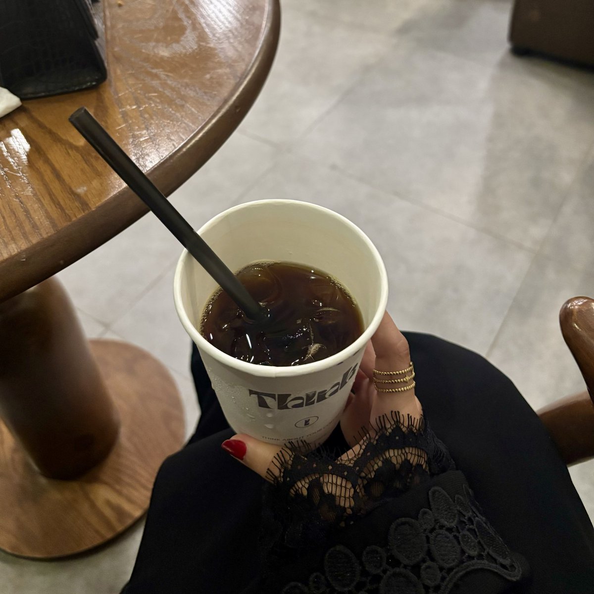 rrxar1's tweet photo. Obsessed with my new Abaya! https://t.co/BHVOD3ndU3