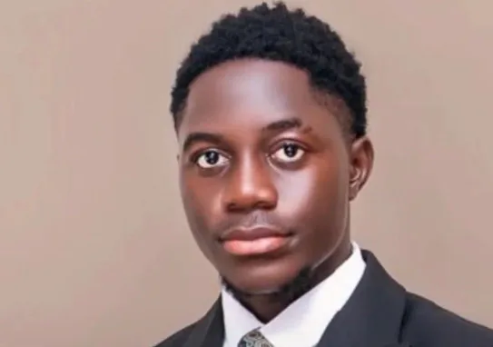Thenichenews's tweet photo. The Federal University, Oye-Ekiti (FUOYE), has suspended two students over their alleged involvement in the cyberbullying of the institution’s suspended Students’ Union Government (SUG) President, James Iyanuoluwa Adio.

Details: https://t.co/JwLj2FezAi https://t.co/sRSyQGkm6e