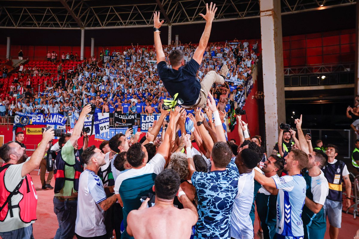 LaLiga2's tweet photo. 🫡💙 𝐅𝐔𝐍𝐄𝐒 𝐁𝐔𝐐𝐔𝐄. 

#DESENLACELALIGA | @MalagaCF https://t.co/auV0rvqzci