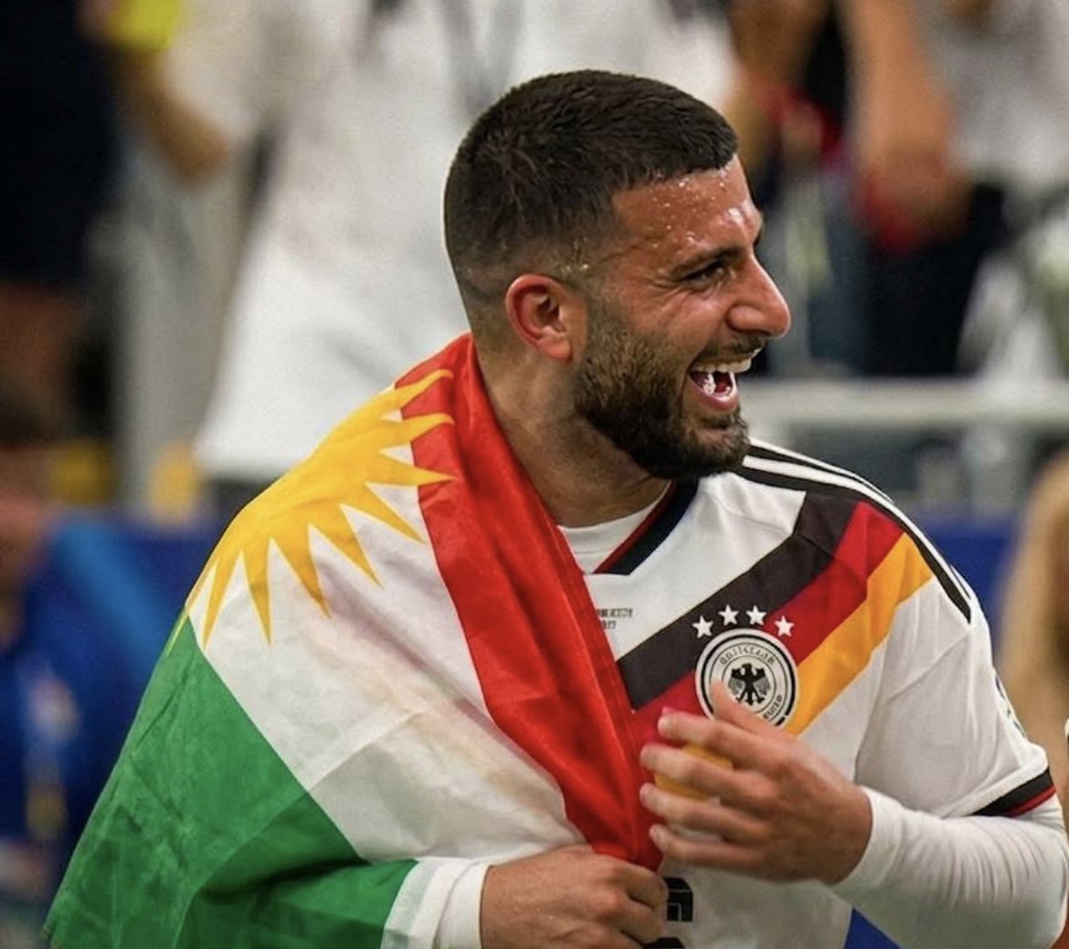 Kurrdoloji's tweet photo. @TrollFootball https://t.co/Mlh43OGudY