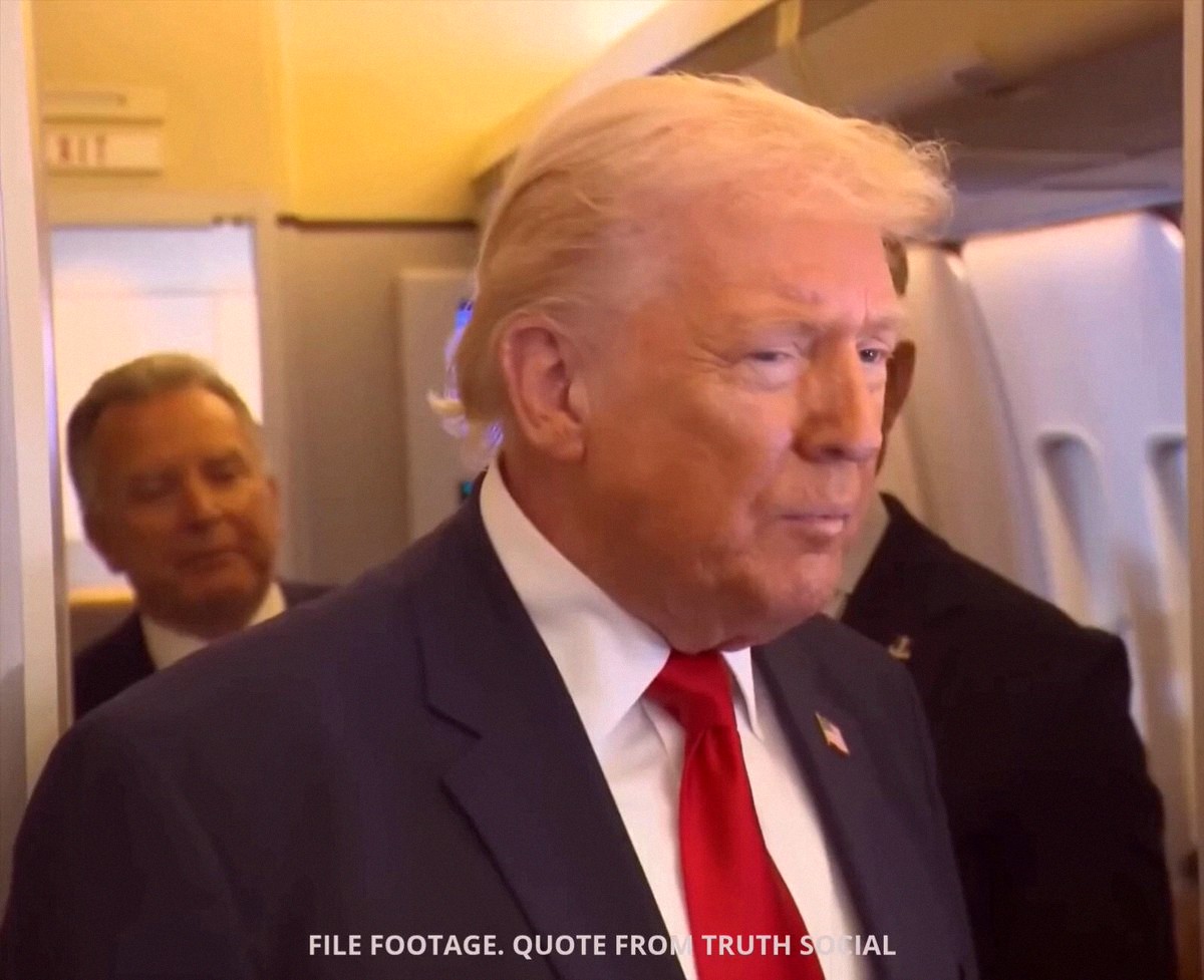 USStockLens's tweet photo. 🚨 BIG NEWS:

🇺🇸🇮🇷 Trump just shared this:

"There won't be any tolls in the Strait of Hormuz unless the U.S. puts them in place."

Earlier, Iran said the strait is shut down now

Something really awful is going down... https://t.co/PzfSISU7xa