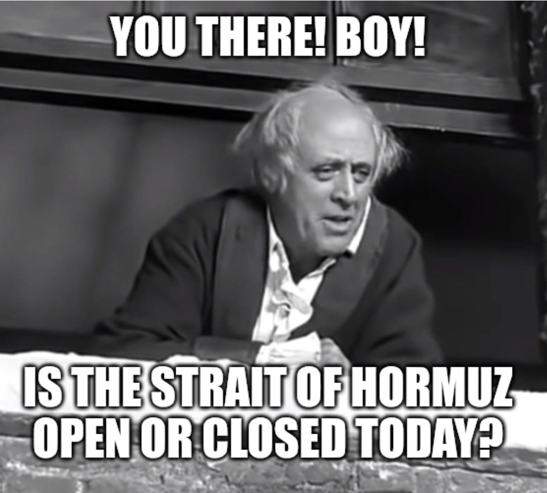 anomicman's tweet photo. 🤔 #StraitofHormuz #Hormuz #Iran #IranWar #USA 🇺🇸 https://t.co/fxTWNZUz6X