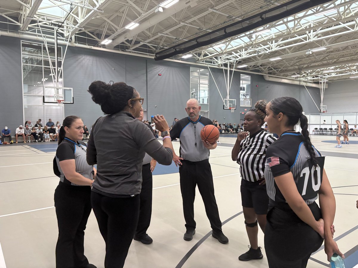 basketballgem's tweet photo. @CampCcbo what an amazing weekend at the Correct Call officials camp! Thank you for the experience, knowledge and opportunity. https://t.co/nFV2x0MfTt