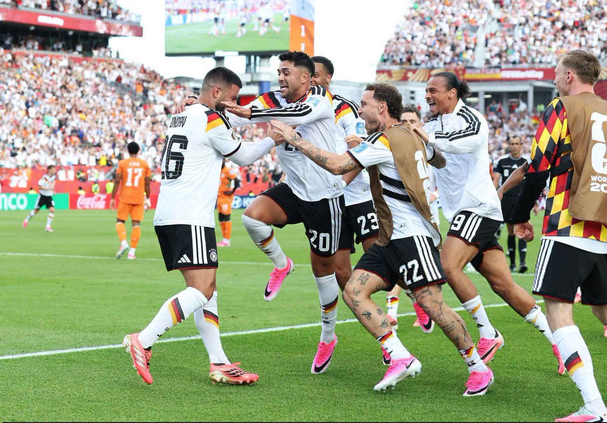Dklassgh's tweet photo. OFFICIAL: Germany have qualified for the Round of 32, along with Mexico and the USA.!! https://t.co/qckkTPRapV