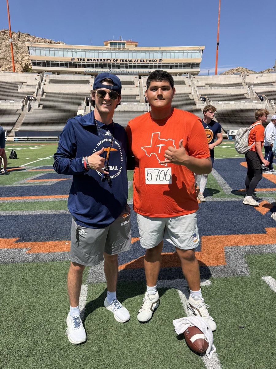 LongSnapMichael's tweet photo. Thank you to the Coaching staff at @UTEPFB for hosting amazing camp. Enjoyed learning from @ianwhal. Thank you @CoachPardee, @jd01an, and @CoachSWUTEP for having me there. 
@SpecialTeamsU, @Coach_Cotton713, @EHSCoachLopez, https://t.co/VNX9xydTKb