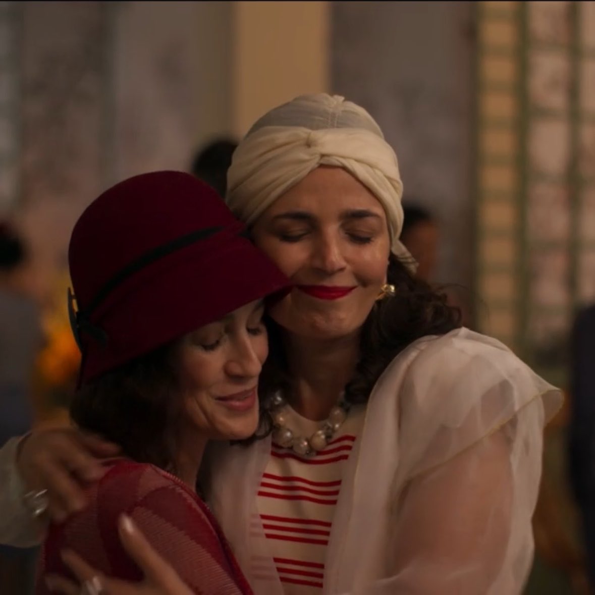 amiabitt's tweet photo. Minhas bonequinhas 😭 Fortunato mal do mundo, espero que Marta e Maria Helena aprontem muito juntas, ninguém pode parar elas #ANobrezaDoAmor https://t.co/1PGosQuQQV