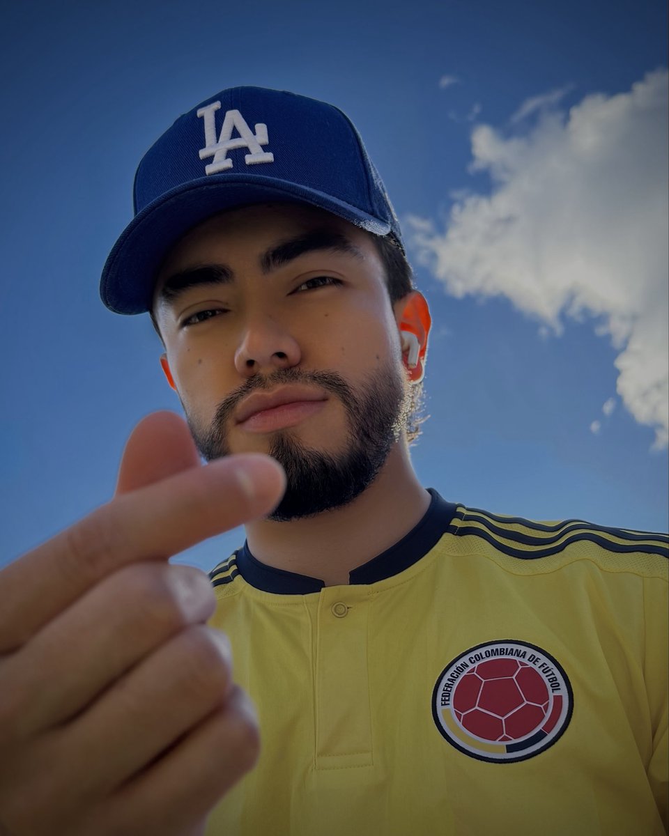 JOHAN tweet media