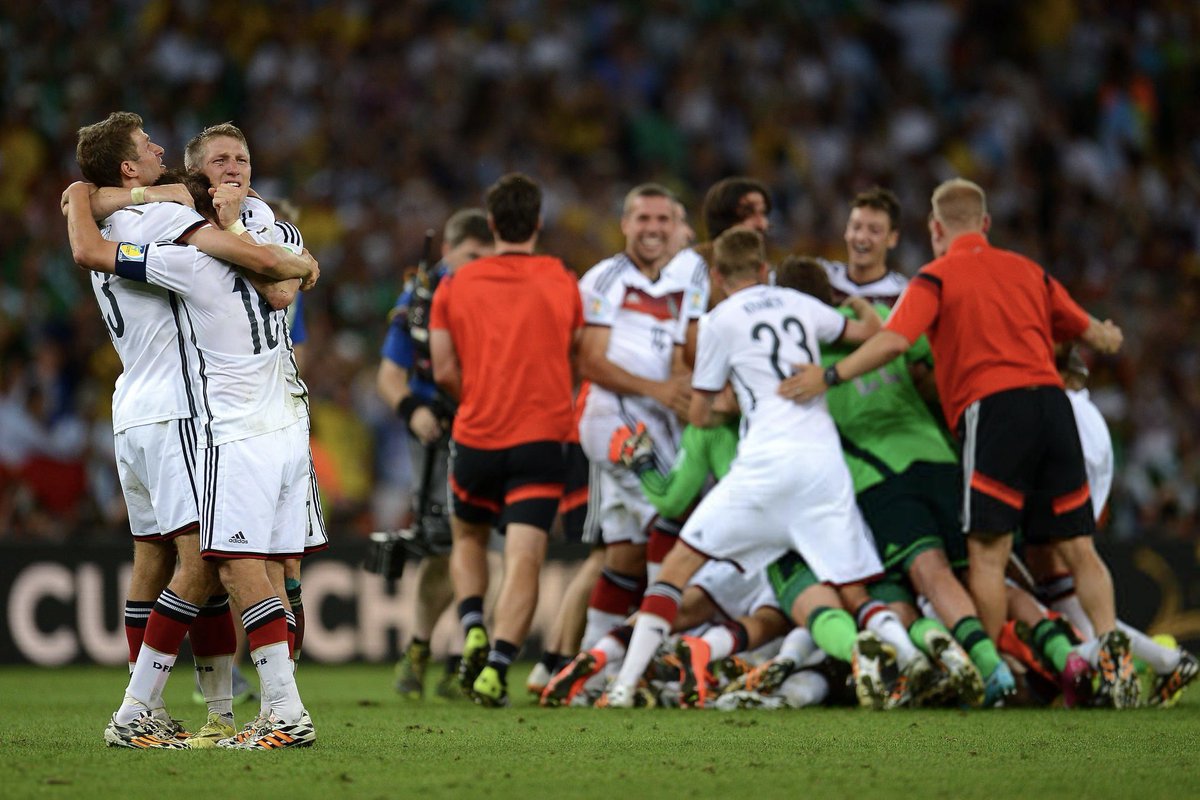 iDextero21's tweet photo. Last time in World Cup knockouts 🇩🇪 https://t.co/DwdGKKGq6j