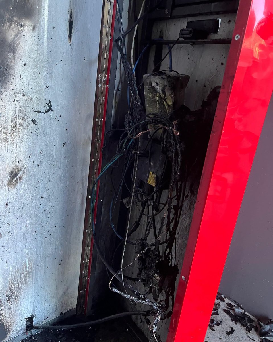 RadioZSM's tweet photo. Bomberos de Paso de los Toros trabajaron en un incendio registrado en un local comercial ubicado en Sarandí esquina Bvar. Artigas.

#RadioZSM https://t.co/5fiReRUjcC