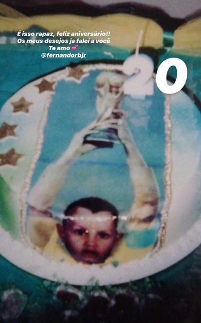 olivsmari's tweet photo. O do meu irmão de 2 anos KKKKKKKK https://t.co/BQ5dPthVCa