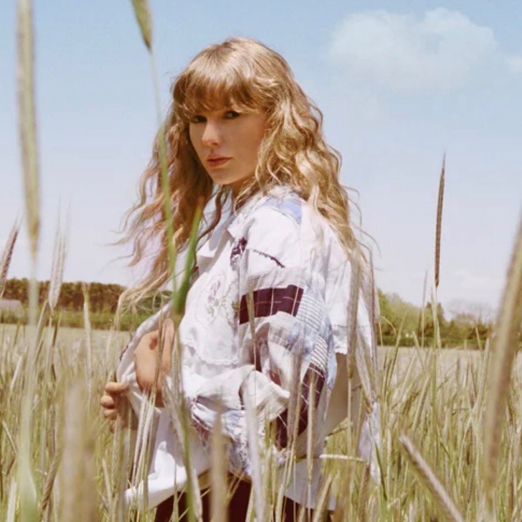 TChartSwift's tweet photo. “I Knew It, I Knew You” has re-entered on Top 10 of US Apple Music at #10 (+1). https://t.co/rsEQfTkb6Z