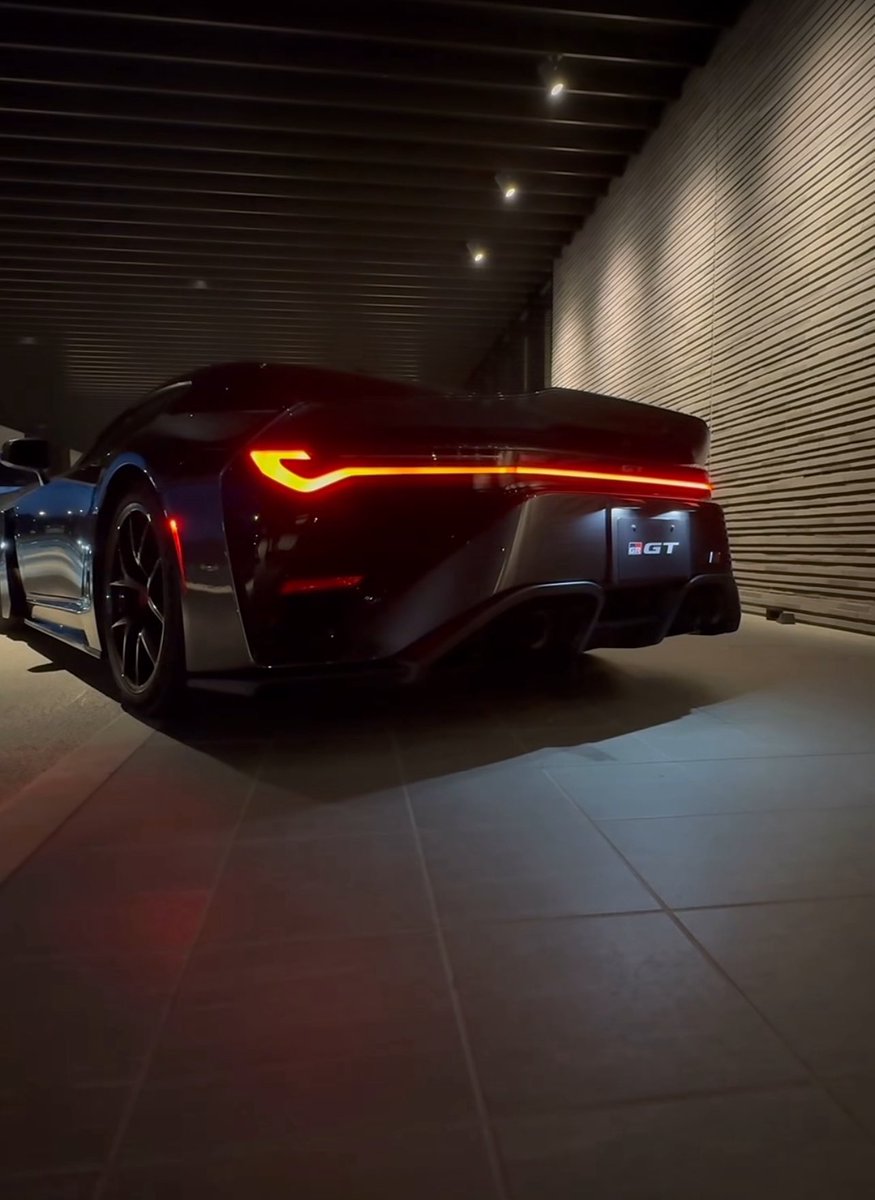 proxy63s's tweet photo. I know you thought it was a Ferrari 😅 https://t.co/4AnBRFCrk0