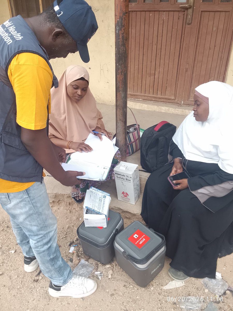 usmansa48417825's tweet photo. WHO Gombe State and WCO Supervisor on supportive supervision for BCU-IBRA Polio integrated campaign in Riyar Unguwan Umaru, Akko LGA &amp; Herwagana Gombe LGA.  
Field validation ongoing to ensure data quality + every child is counted.  
19 June 2026  
#BCU #GombeState #DataQuality https://t.co/wnxRUEOhOy