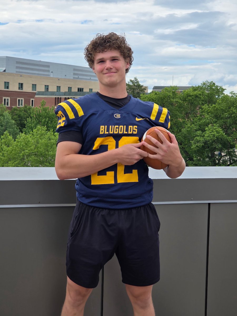 Foster_j22's tweet photo. After a great junior day visit at @UWECFootball and a great conversation with Coach @CoachGrayvold and @CoachE_Blugolds. I am blessed to receive my first offer to play football at Eau Claire! 
@BlaineFootball @CoachBell_D @coachmelgarIMG https://t.co/saWb5hX2pc