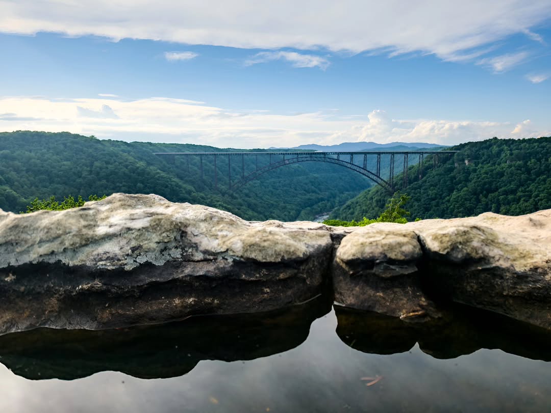 WVtourism's tweet photo. 163 never looked so good. 😉 Happy West Virginia Day! 🎉🌟 Let's celebrate by sharing our favorite place in West Virginia below... 👇

📍 New River Gorge National Park &amp; Preserve
📸 https://t.co/764nO2d1JU https://t.co/JxIgTDQ3Nc