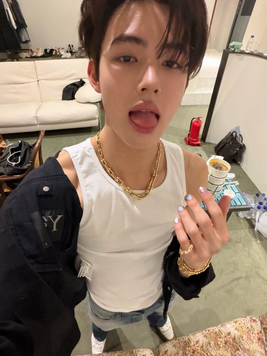Seongh_yeon's tweet photo. https://t.co/4UJvj7STM0