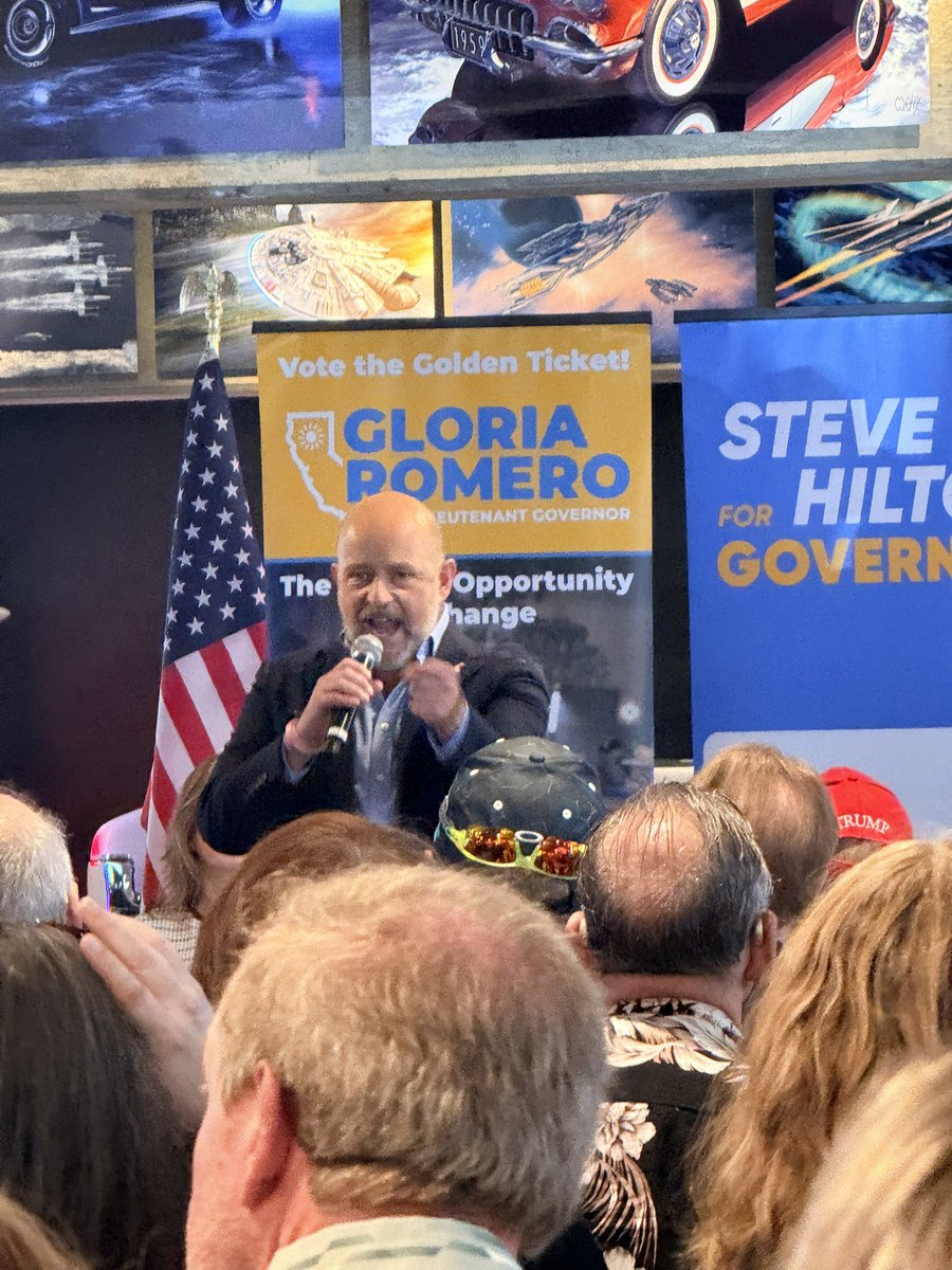 Right_Now_Views's tweet photo. On the ground in South Pasadena. Strong turnout for @SteveHiltonx alongside @GloriaJRomero & @MichaelGatesESQ 👀
#CaPol #SteveHilton #SouthPasadena #California #BreakingNews #CA2026 #elections #gloriaromero #news https://t.co/sJnGm6vaRZ