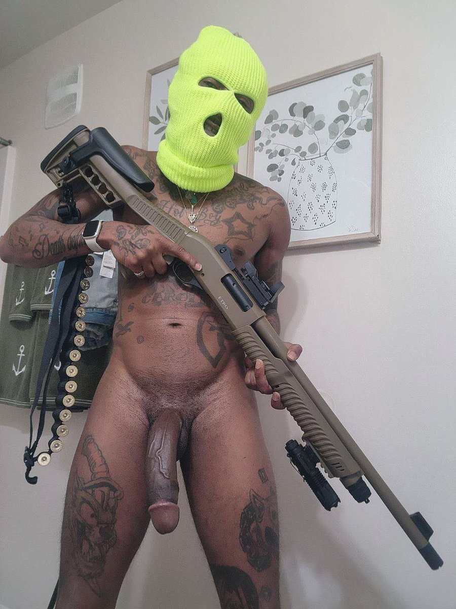 ToxicDomina's tweet photo. Gun size and dick size? Not even a coincidence, beta boi 😏

The bigger the weapon, the bigger the Black cock that comes with it.

Nature doesn’t lie and neither do those heavy, thick bulges.

White boys stay soft and locked for a reason. 🖤 https://t.co/NQFlLeC7eu