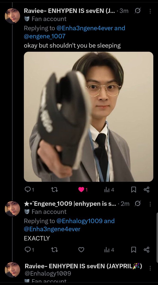 engene_1007's tweet photo. @engenestrugglez Idk if this counts but just @Enhalogy_1009 baby sitting me and @marisNOTmyname https://t.co/84lDXoyL5Q