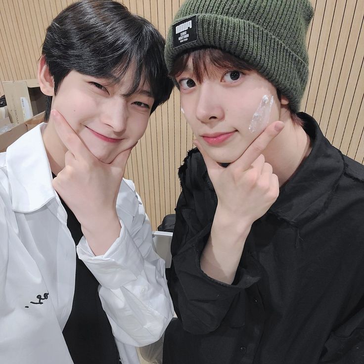 areeeexw's tweet photo. @hopelessogari ENGENEs continue boycotting BELIFT and demanding fair and respectful treatment for all seven members of ENHYPEN.

#Fairness_For_Our_SevEN
#BELIFT_Lab_Boycott_Continues
#WeSTANDwithSUNGHOON https://t.co/aprqLTumdD